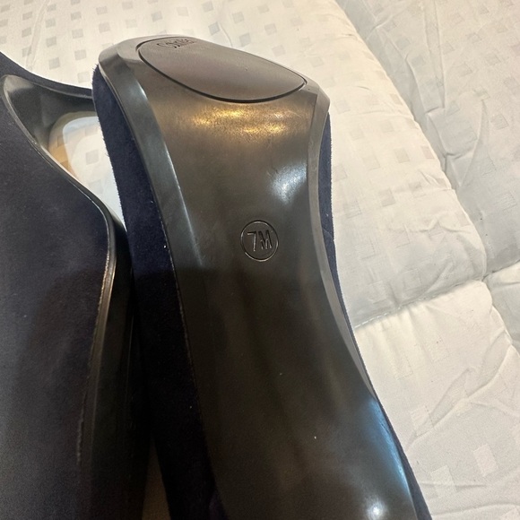 Calvin Klein Callia Navy Suede High Heeled Shoes Size 7M NIB - Picture 4 of 6